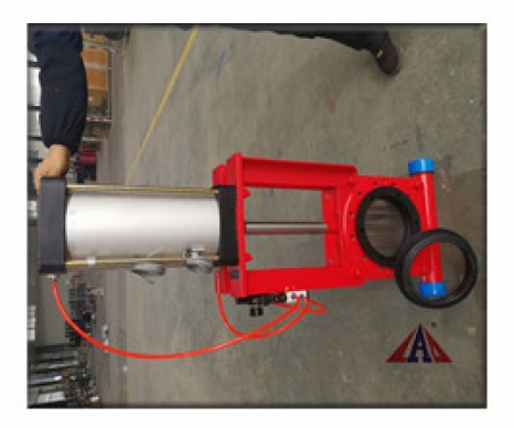 氣動(dòng)礦漿刀閘閥（底部帶排渣裝置）